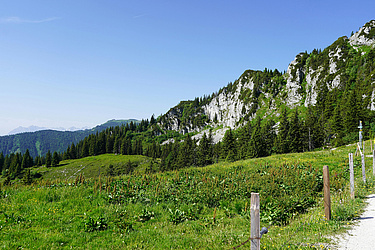 Foto zu Freizeit Wandern - Von Hütte zu Hütte